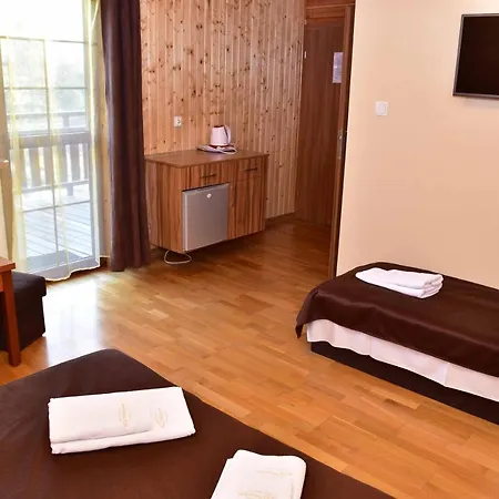 Nad Stawem Apartment Powidz (Slupca)